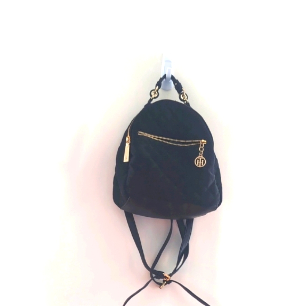 Tommy Hilfiger Black Quilted Elegant Backpack Style - Picture 2 of 14